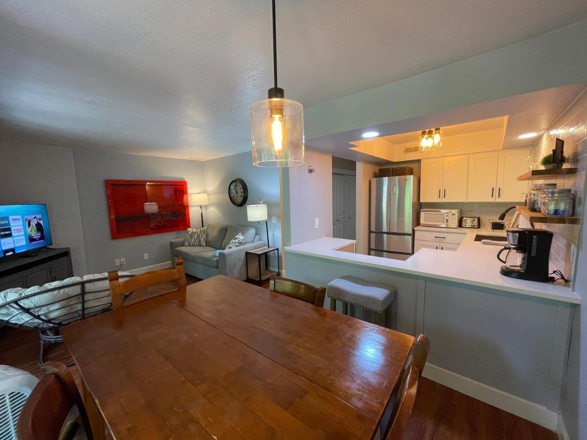 Next To Lake, Pool, 10 Acre Park, 1 Mile To Town, Best Prices Chelan Exterior photo